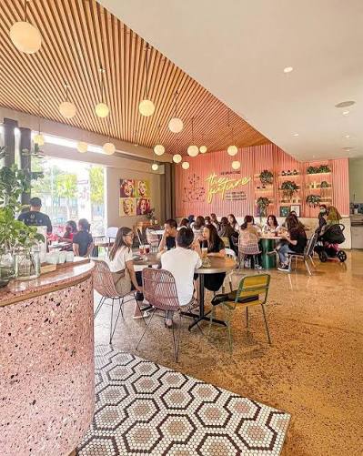 🏡 @hygge.coffee 📍 Upperwest Experience Center. Jl. BSD Raya Barat CBD 55  Kav. 1-12. Sampora, Cisauk, Tangerang, . Credit : @soeasana  #exploretangerang