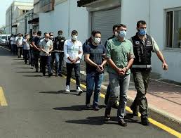 Adana'daki uyuşturucu ve yolsuzluk operasyonu. Son Dakika Adana Merkezli Feto Pdy Operasyonunda Yakalanan 17 Zanlidan 3 U Tutuklandi Takvim