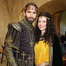 Její otec evžen holiš působil jako dirigent a korepetitor nd v brně, matka, hana horká, byla sólistkou zpěvohry nd a mdb. Mnohotvarna Hana Holisova V Noci Na Karlstejne Bude Brejchova Zapomenuta Expres Cz