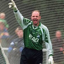 From wikimedia commons, the free media repository. Nu Avslojar Ravelli Sanningen Om Kaktusattacken Fran Hammarbyfansen Nagon Skrek Fanga