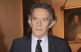 Abierto el último testamento de Cayetana: Alfonso Diez negocia un piso y  6.000 euros al mes