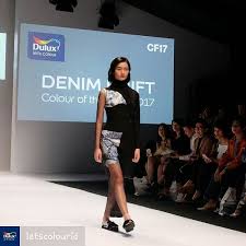 Salah Satu Pendukung Acara Jakartafashionweek2017 Letscolourid Mempersembahkan Karya Patrickowenofficial Pada Show 25 Oktober In 2020 Instagram Update Sporty Style