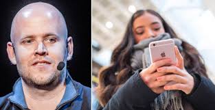 Spotify kräver konkurrens på lika villkor med Apple i EU