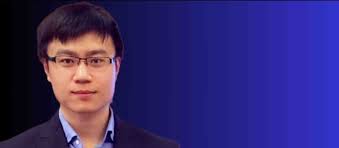 Alum Wenjie Xia Succeeds In and Out of the Classroom