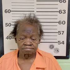 Mississippi: 82 year old female charged with murder after fatally shooting  her boyfriend.