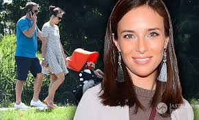 Prywatnie jest żoną polskiego milionera. Anna Czartorsyka Corka Janina Jak Wyglada Zdjecie Dziewczynki