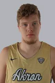 Taylor Currie's Instagram, Twitter & Facebook