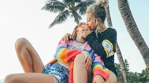 Wilt apparently had 78, 72 and 70 in losses, making booker tied for 4th all time, my bad. Bella Thorne Tana Mongeau Make Out On The Beach Pics Hollywood Life