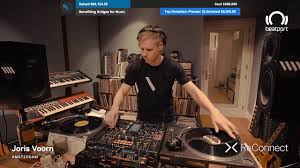 Very challenging as well, since there's no dialogue. Joris Voorn Vinyl Dj Mix My Own Tracks And Remixes Reconnect Beatport Live Youtube