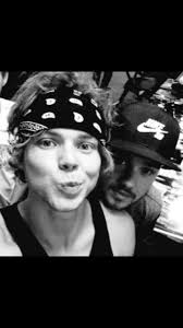 Ashton Irwin Shade Liam