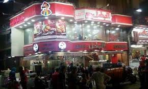 صدى البلد الساندوتش بتاعنا بقى تاريخ مطعم البغل للمأكولات الشعبية بالمحلة مقصد الأهالي في رمضان لأكثر من 50 سنة يقع في أقدم المناطق التراثية جلسات الأسر والعائلات فى السحور لها