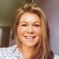 Leanne Stone's Instagram, Twitter & Facebook