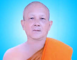 Diep Thach's Instagram, Twitter & Facebook