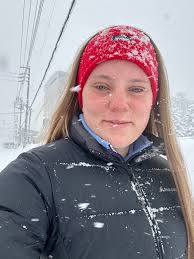 hello everyone 👋🏼 my sister and I (22 & 24) are available for full time  nannying, in the mornings and afternoons monday-friday and the occasional  weekends! we are both in our second