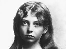 When she was only eleven, her father's death plunged her family into poverty. Sigrid Undset 12 Ar Bjerkebaek