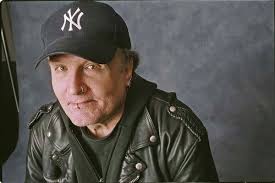 Revisiting Stephen Wright and Historical Fiction