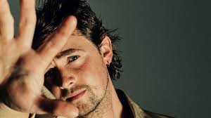 Meet Britain's hottest chef: JULIUS ROBERTS, 31, is an object of lust