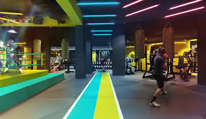 Sick of people at your gym spending 4x as long as they need to on a machine because they are on their phones? Commercial Gym Wall Design Novocom Top