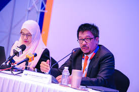 Tun dr siti hasmah mohd ali visits datuk seri mohamed azmin ali in hospital after he had undergone surgery. Tm To Focus On Private Sector Mass Market The Malaysian Reserve