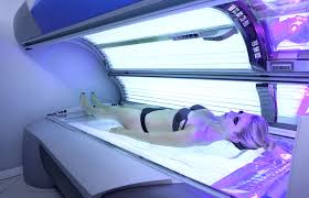 How long does a tan last from the tanning bed? This Woman S Tanning Addiction Left A Gaping Hole On Her Face