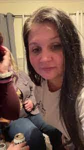 Amanda Crago's Instagram, Twitter & Facebook