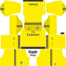 The dream league soccer barcelona kit is also available on our website. Kit Benfica Para Dls 17 Dream League Soccer Ihackshyz Dls Kits Games More