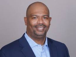 Giant Food Welcomes Grocery Industry Veteran Irfan Badibanga as New Senior  Vice President of Operations