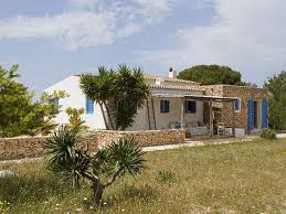 Ville Esclusive In Affitto A Formentera Casa Y Entorno Esterni Casa Campagna Case Spagnole Case Sulla Spiaggia