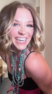 Pam Buckley's Instagram, Twitter & Facebook