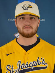 Elliot Robles's Instagram, Twitter & Facebook