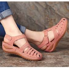 Des mules à talons kitten heel, des talons aiguilles à brides minimalistes, des chaussures plates ou encore des baskets tendance, en cuir vernis, métallisé ou avec de superbes ornements. Women Sandals New Summer Shoes Woman Plus Size 44 Heels Sandals For Wedges Chaussure Femme Casual Gladiator Sandalen Dames China 2020 Sandals And Summer Sandals Price Made In China Com