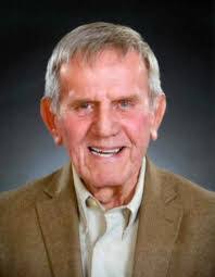 Anna Hank's Instagram, Twitter & Facebook