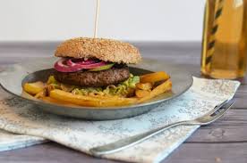Jamie, 42, is pressing mps to take action against junk foods ads bombarding kids. Soulfood Der Weltbeste Burger Nach Jamie Oliver Graziella S Food Blog