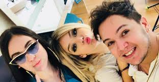 Mc melody indir, mc melody videoları 3gp, mp4, flv mp3 gibi indirebilir ve indirmeden izleye ve dinleye bilirsiniz. Mae De Mc Melody Sera Responsavel Pela Carreira Da Filha