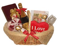 Un cadou inedit de valentine's day pentru ea va fi geanta polo fiind ideala pentru sezonul de primavara. Post Office Jet Lineup Emag Cadouri Valentines Day Whisksandwit Com