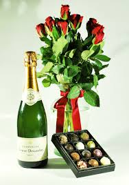 Flowers and champagne gift sets. JustiÅ£ie Cornwall AxÄƒ Veuve Devanlay Rose È™ampanie PreÈ› Lareinadelasnaranjas Net