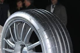 Find the best tyre for your car read 120 reviews for the pirelli p zero and compare to other ultra high performance tyres at tyre reviews. Jedem Der Seine Drei Eigentlich Aber Noch Viel Mehr Neue P Zeros Reifenpresse De