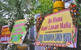 Jan 28, 2010 · definisi. Balai Kota Surabaya Banjir Karangan Bunga Dukungan Untuk Risma Usai Yel Yel Destruktif Viral