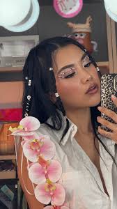 Wendy Cung Ly (@wendyskin) • Instagram photos and videos