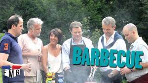 Commedia corale francese in cui le emozioni finiscono per lasciare il posto ad un leggero disincanto intellettuale. Barbecue Official Trailer 1 French Movie Youtube