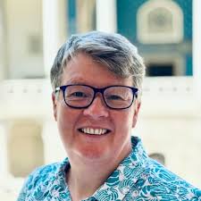 An obligatory last day in the office selfie in Witney. A huge thanks to the  High Performance Learning team for the past 2 years. 👋