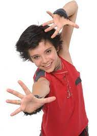 Their sound encompasses multiple genres, including pop rock, alternative rock, and electronic rock. Bill Kaulitz 2003 Render Cores De Batom