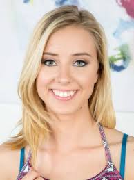 Hailey Reed • Height, Weight, Size, Body Measurements, Biography, Wiki, Age