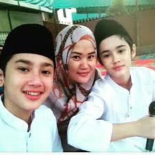 Watch popular content from the following creators: Clay And Cole Gribble Potret Diri Foto Selebriti Selebritas
