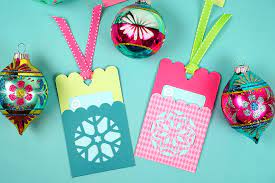 As an amazon associate i earn from qualifying purchases.if you purchase something through any link, hello creative family may receive a small commission at no extra charge to you. Snowflake Gift Card Holder Tags Christmas Svg File Happiness Is Homemade