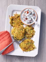 Gemusepuffer Mit Tomatenquark Von Anja1506 Chefkoch Rezepte Vegetarisch Kochen Gemusepuffer