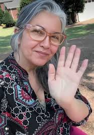 Welcome, my cuties 😍 Sorry for these two words, but right now I feel like  sitting by the beach and drinking coffee ☕🤍