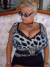 Most popular free hd 'roxy mature' movie. Pin Auf Livlrg
