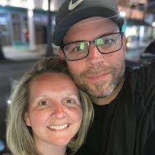 Sean Albrecht's Instagram, Twitter & Facebook