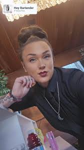 sitting at the bar versus a table when eating or drinking out